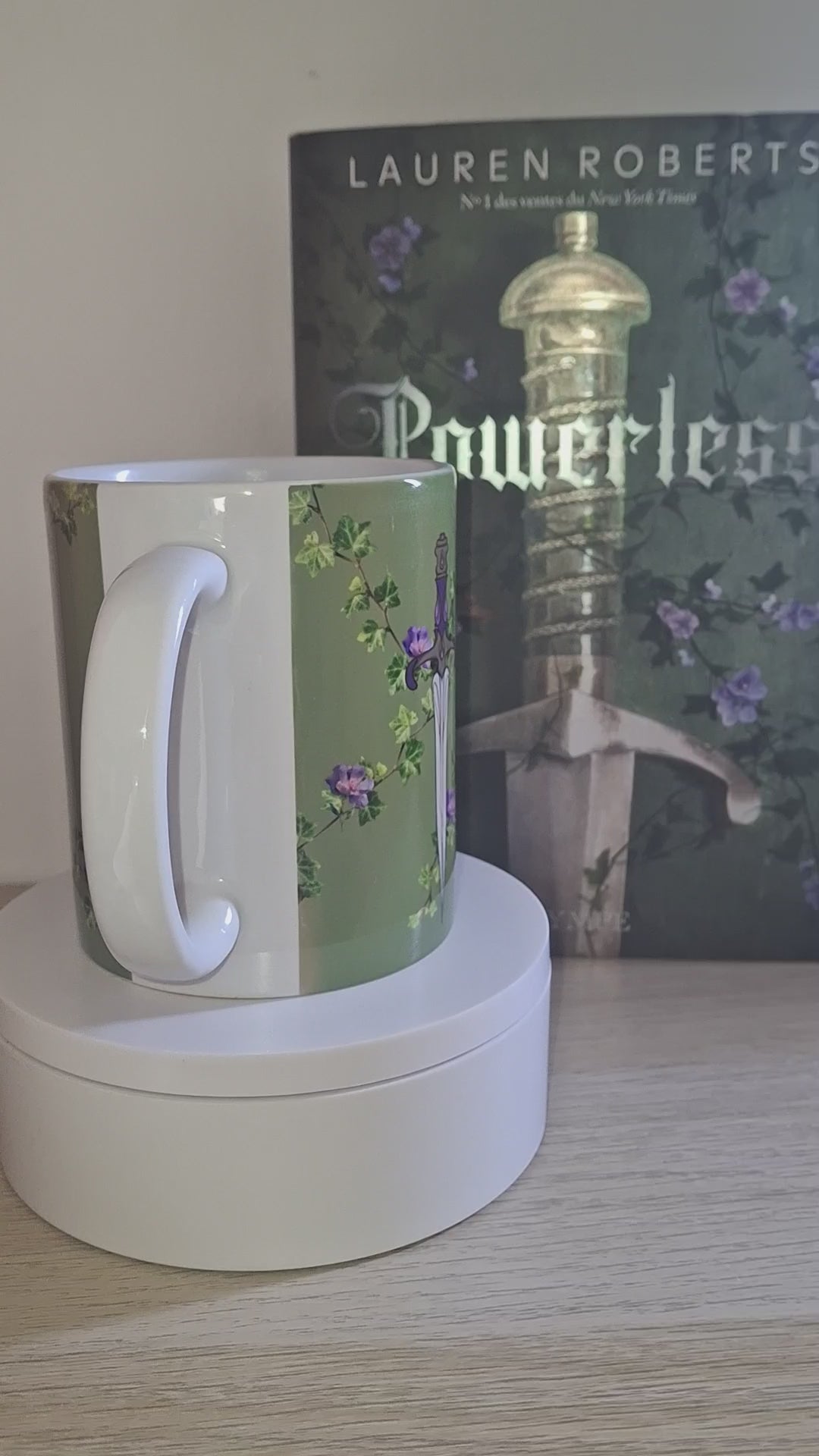 Mug Fantasy "Powerless" personnalisé